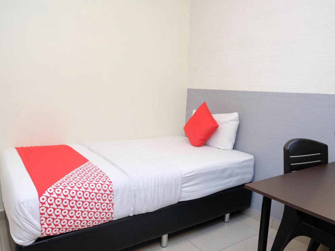 Hotel De' Tees, Masai Utama Pasir Gudang Exteriör bild