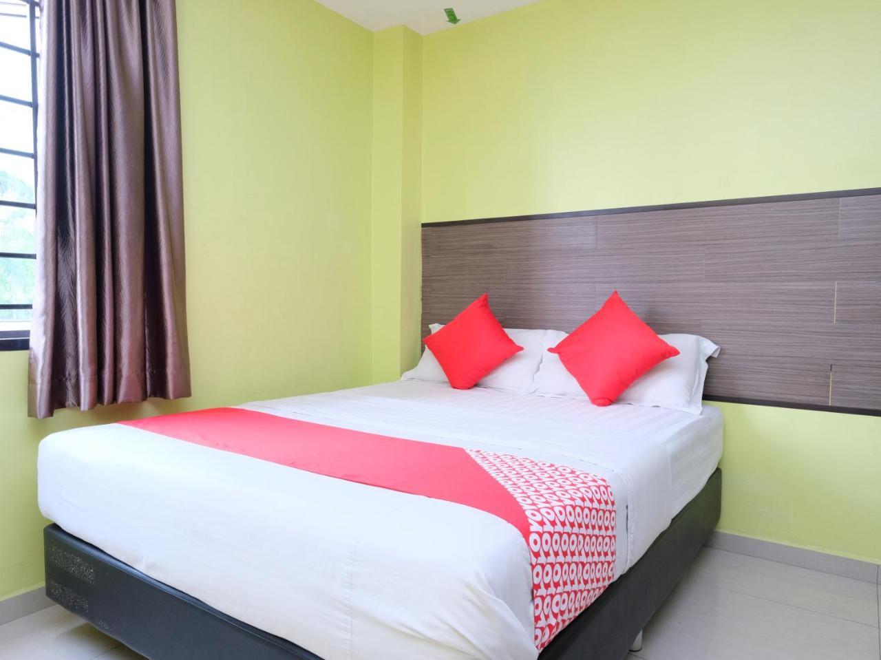 Hotel De' Tees, Masai Utama Pasir Gudang Exteriör bild
