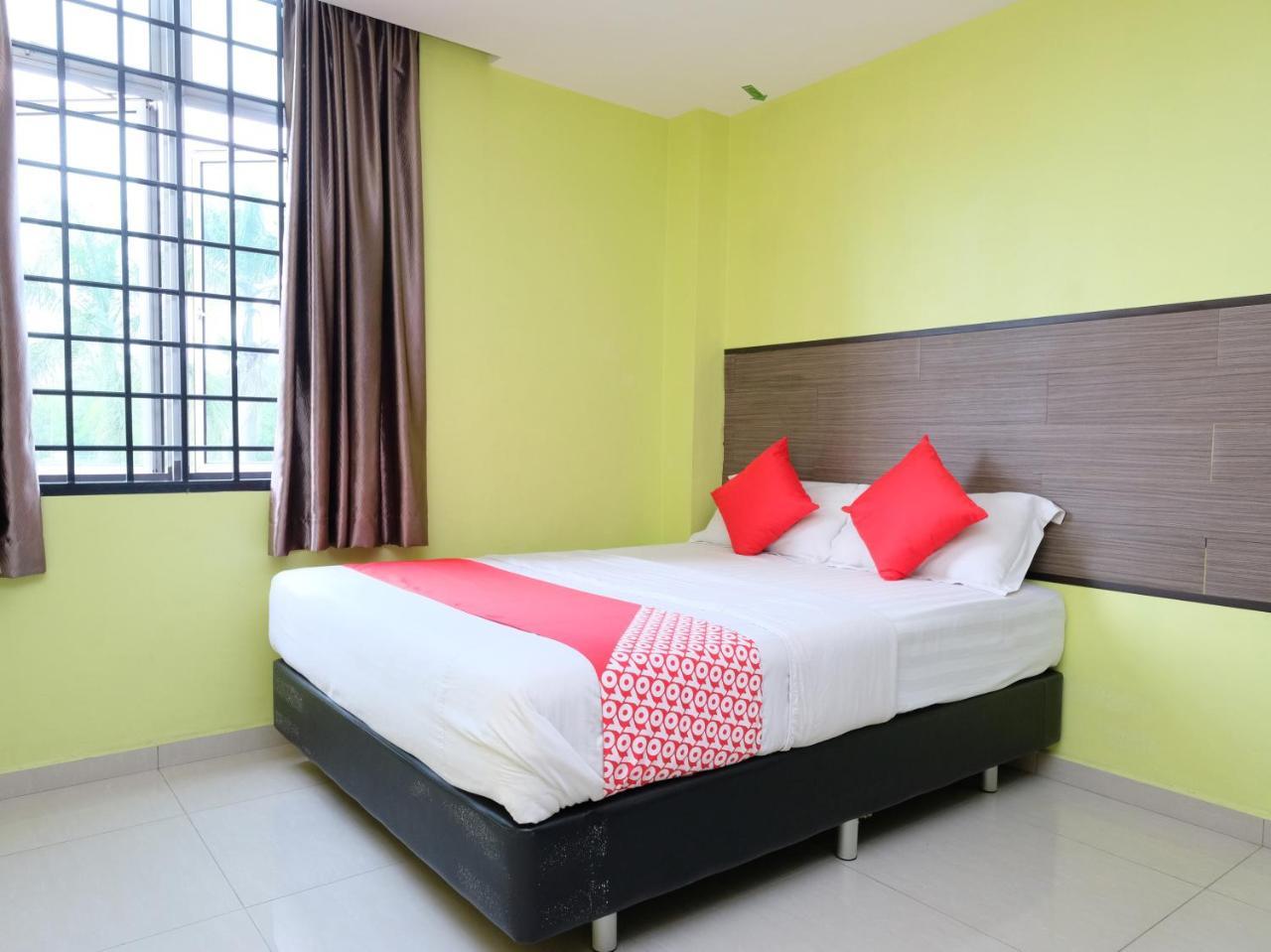 Hotel De' Tees, Masai Utama Pasir Gudang Exteriör bild
