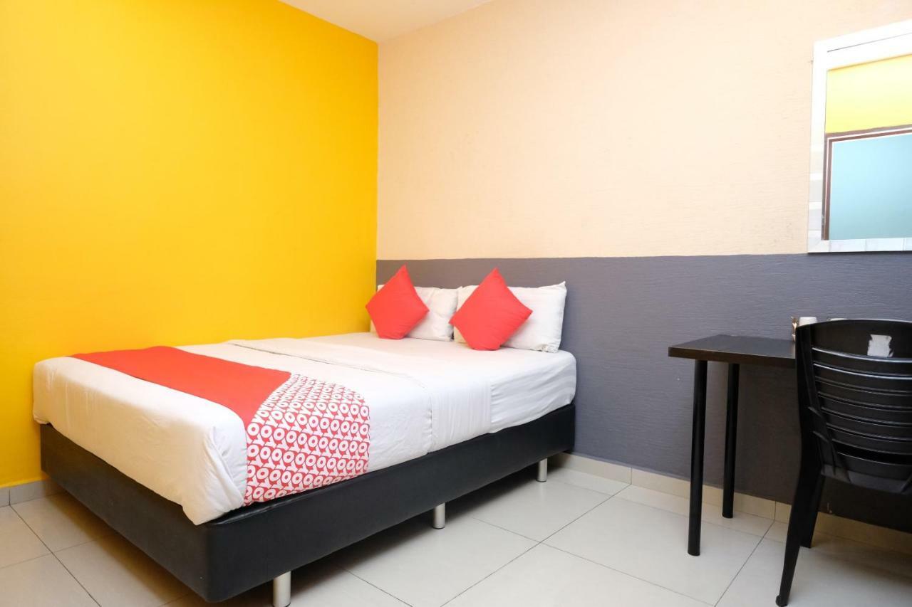 Hotel De' Tees, Masai Utama Pasir Gudang Exteriör bild