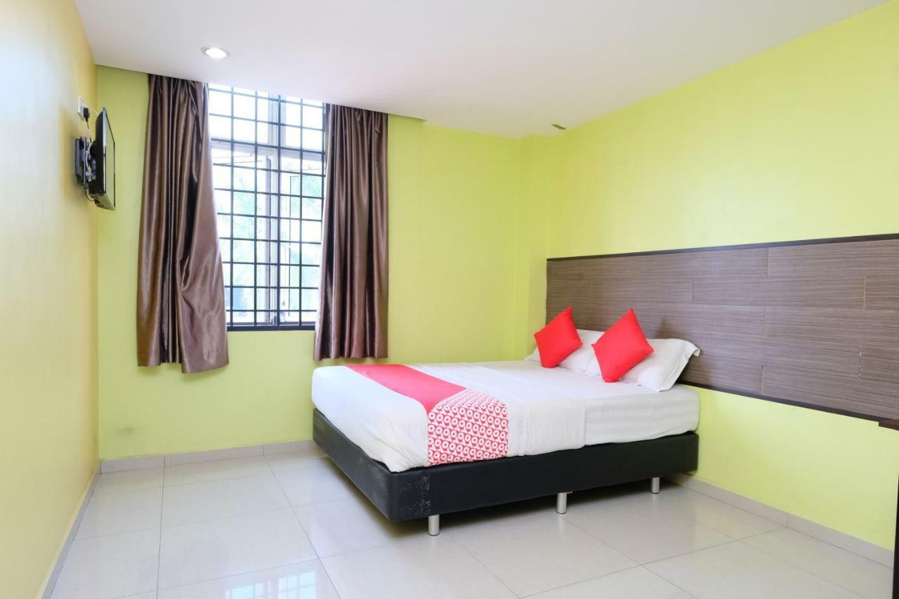 Hotel De' Tees, Masai Utama Pasir Gudang Exteriör bild