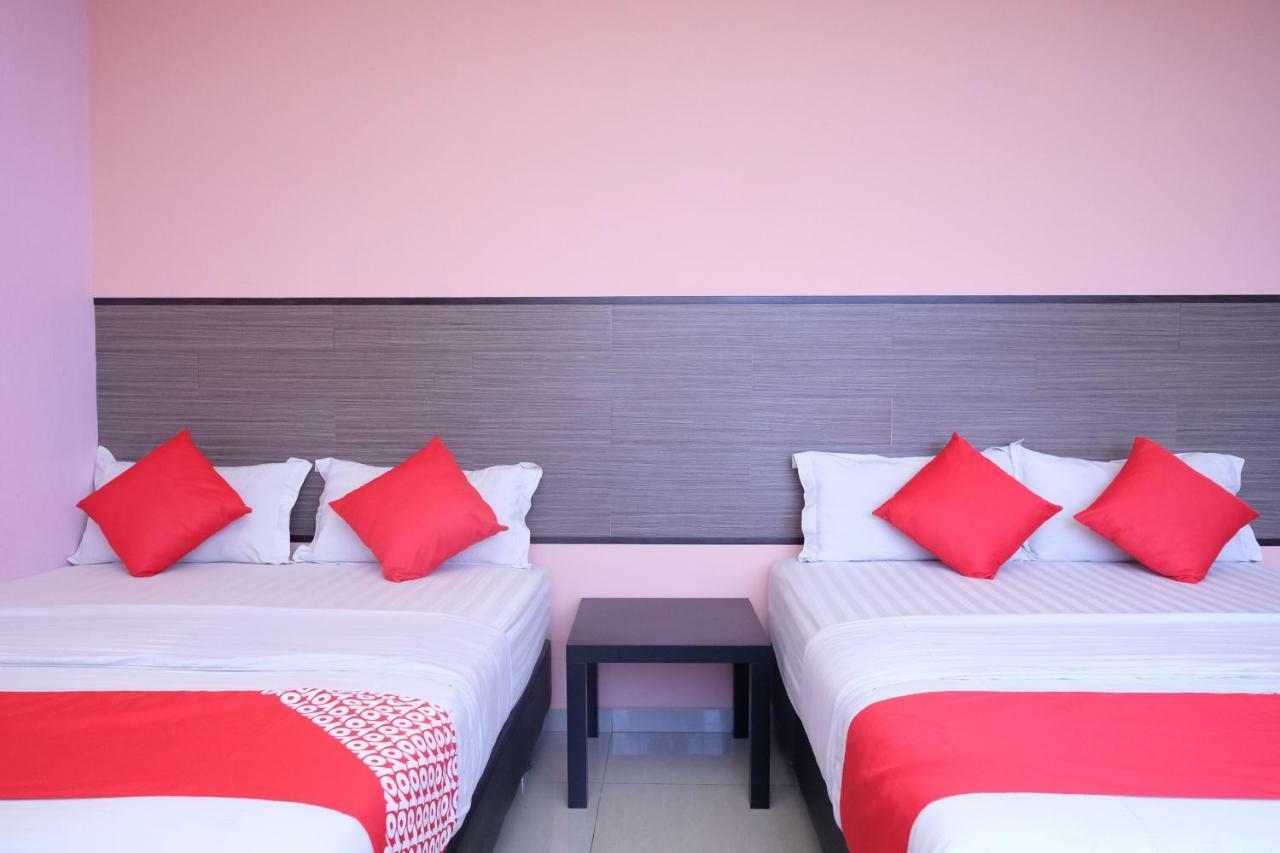Hotel De' Tees, Masai Utama Pasir Gudang Exteriör bild