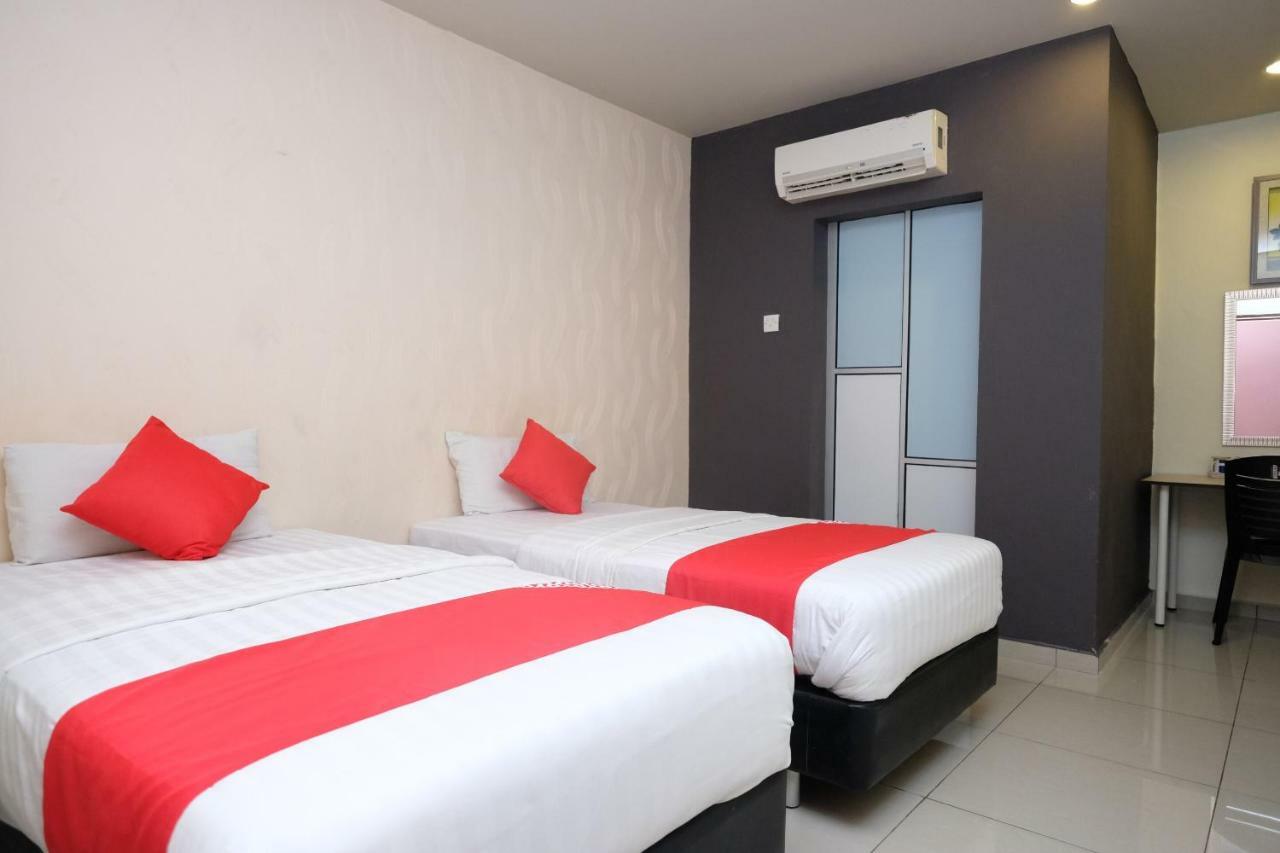 Hotel De' Tees, Masai Utama Pasir Gudang Exteriör bild
