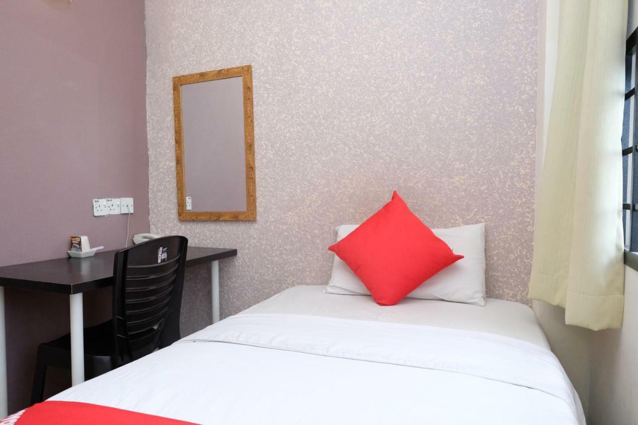 Hotel De' Tees, Masai Utama Pasir Gudang Exteriör bild