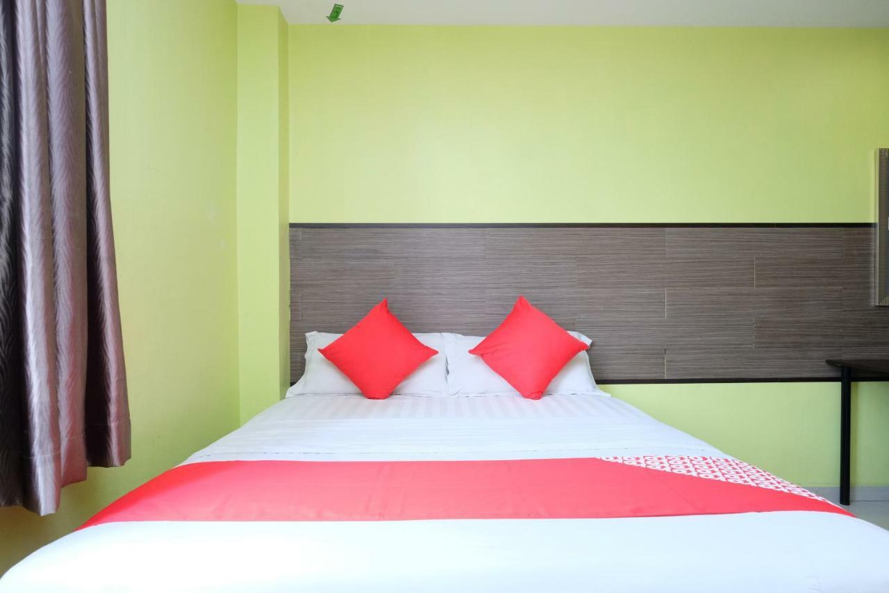 Hotel De' Tees, Masai Utama Pasir Gudang Exteriör bild