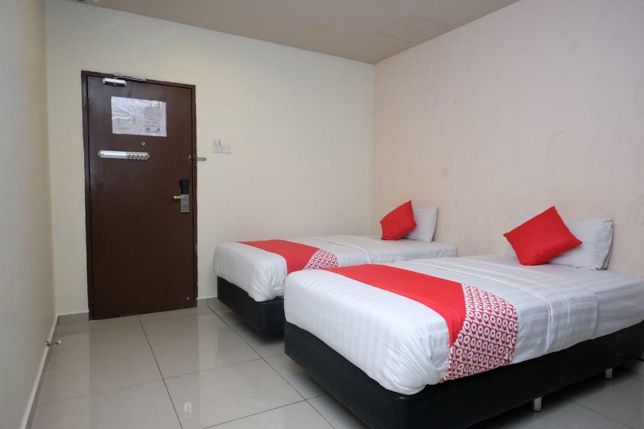Hotel De' Tees, Masai Utama Pasir Gudang Exteriör bild