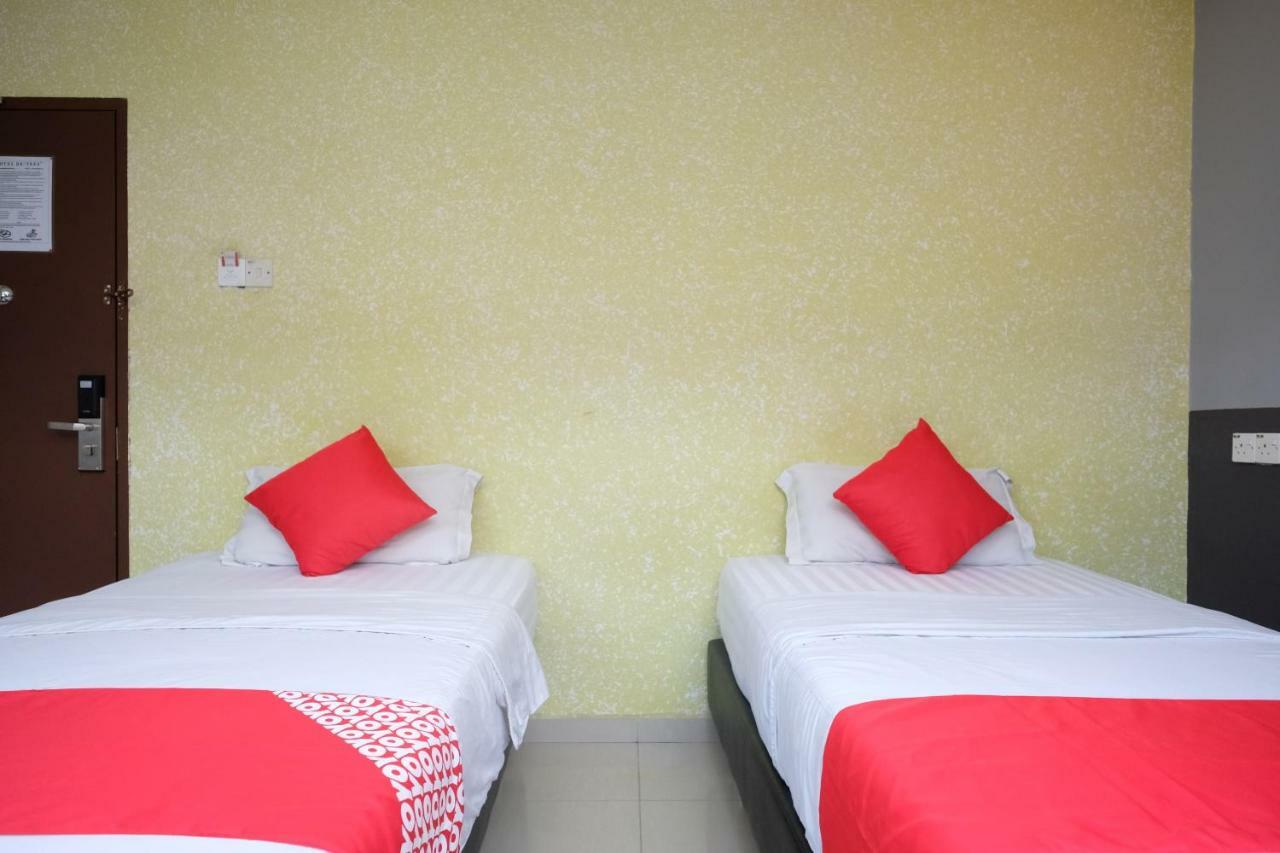 Hotel De' Tees, Masai Utama Pasir Gudang Exteriör bild