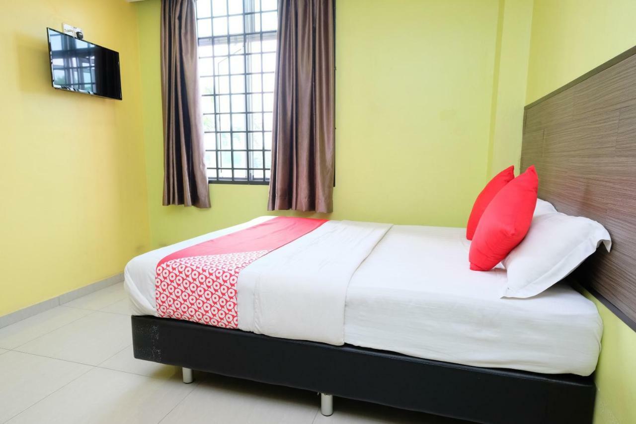 Hotel De' Tees, Masai Utama Pasir Gudang Exteriör bild
