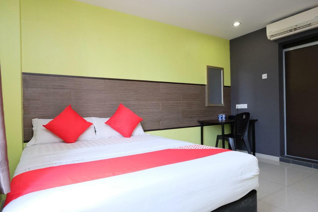 Hotel De' Tees, Masai Utama Pasir Gudang Exteriör bild